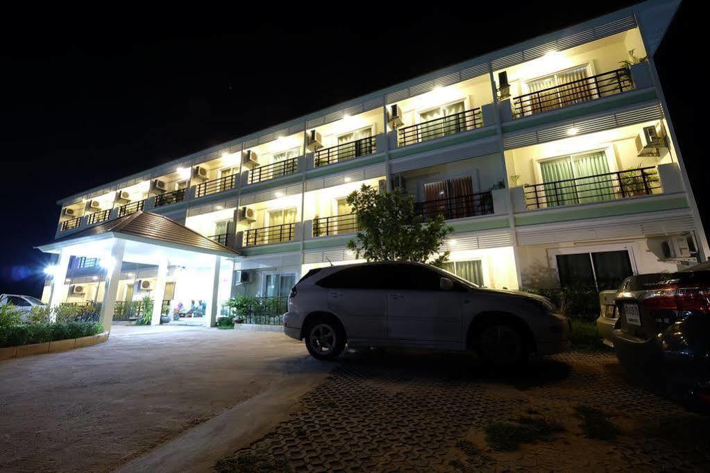 Privacy Residence Lop Buri Dış mekan fotoğraf